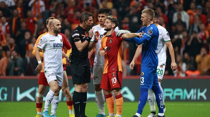 Galatasaray'dan Alanyaspor maçı için başvuru: 65. dakikadan itibaren tekrar oynansın...