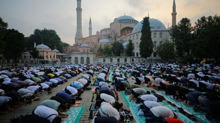 Yunanistan’ın Ayasofya hazımsızlığı devam ediyor: Skandal iddialarla çağrıda bulundular