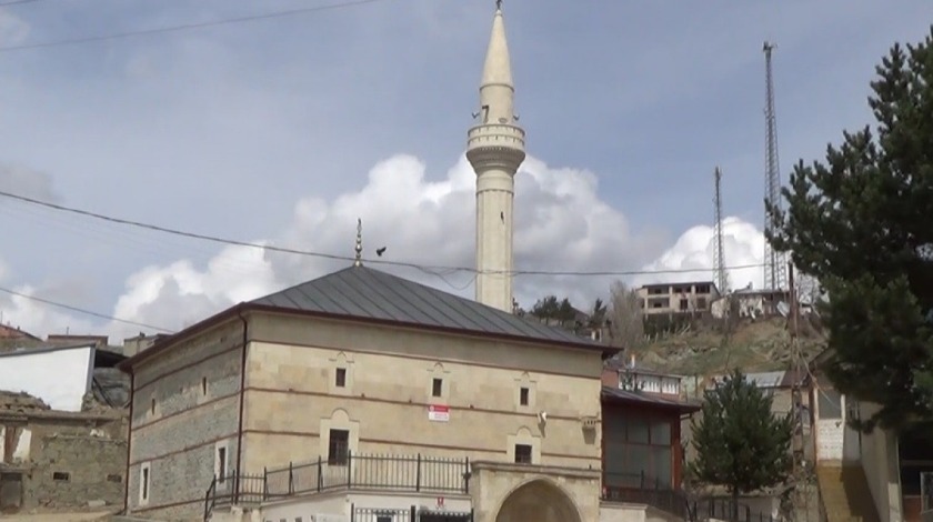 İki asırlık 'çivisiz cami' zamana meydan okuyor