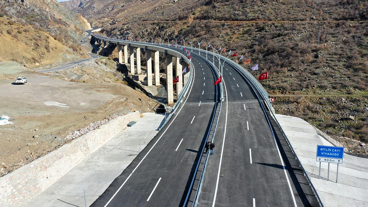 Bitlis Çayı Viyadüğü açıldı