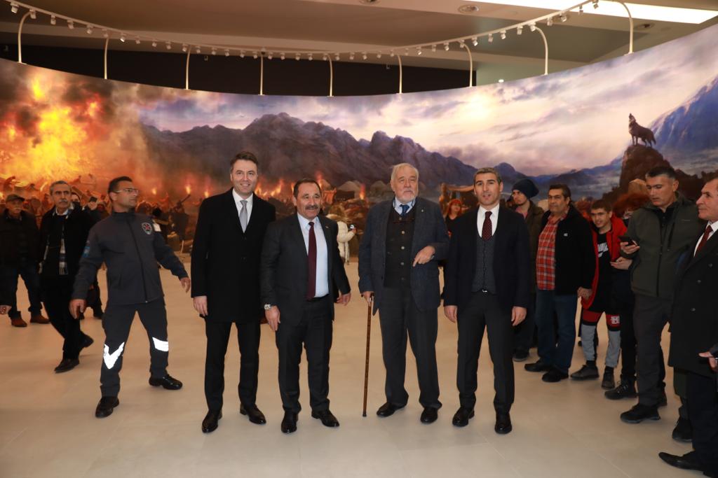 İlber Ortaylı: Türk Tarih Müzesiyle iftihar ettim