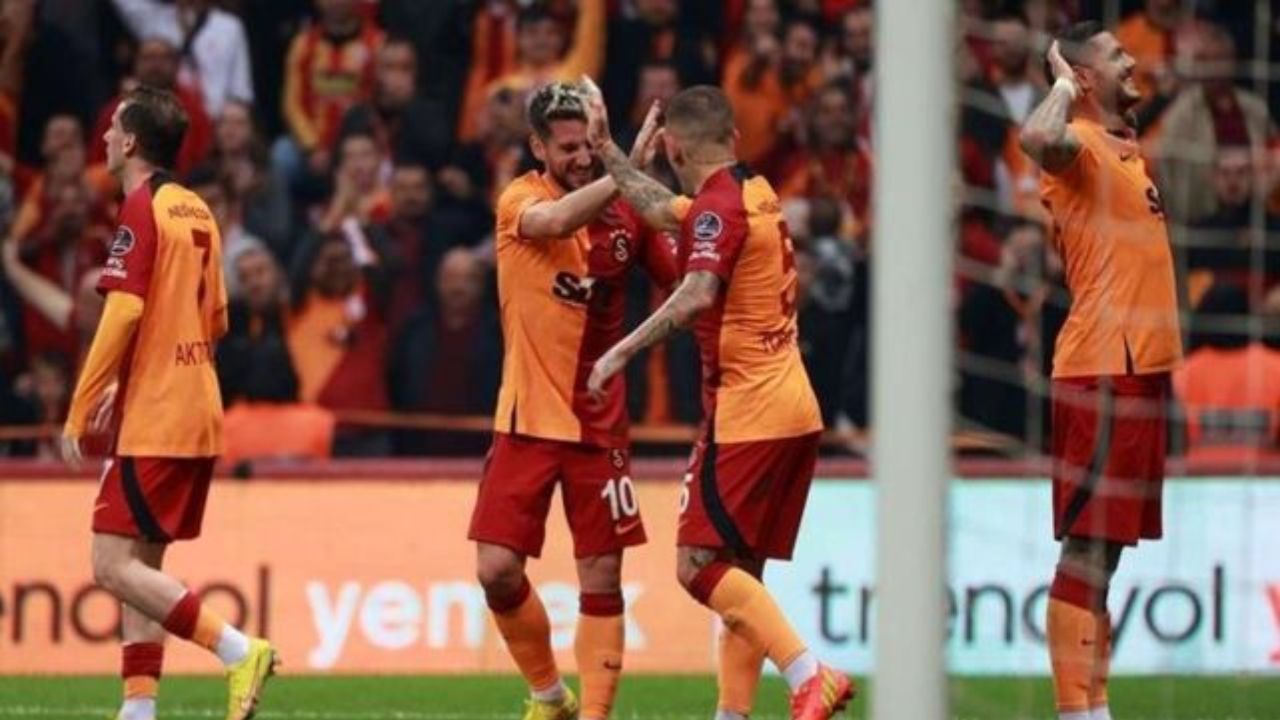 İmzayı atınca ortalık ayağa kalkmıştı! Galatasaray'ın yıldızı geldiği gibi gidiyor