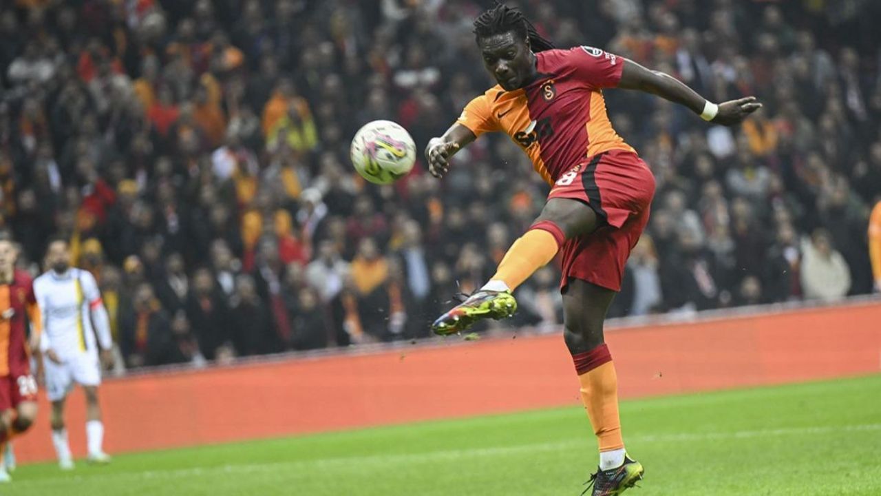 Galatasaray'da beklenmedik Gomis gelişmesi