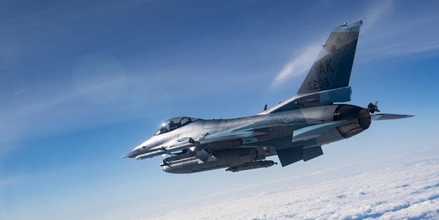 Yunanistan'ı karıştıran sözler: F-16'ların Türkiye'ye verilmesi çıkarımıza olur