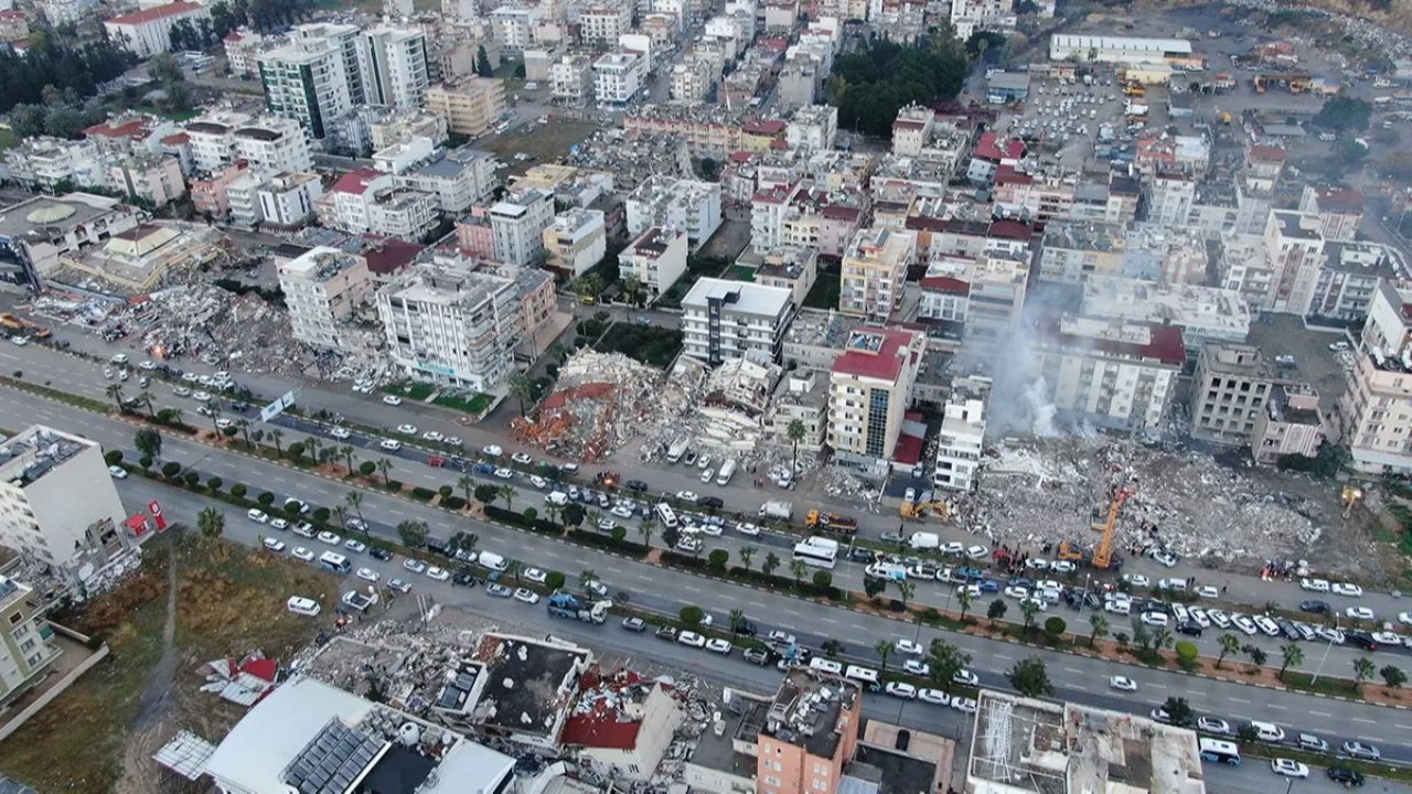 Birçok ülkeden Türkiye'ye yardım fonu! Art arda açıkladılar