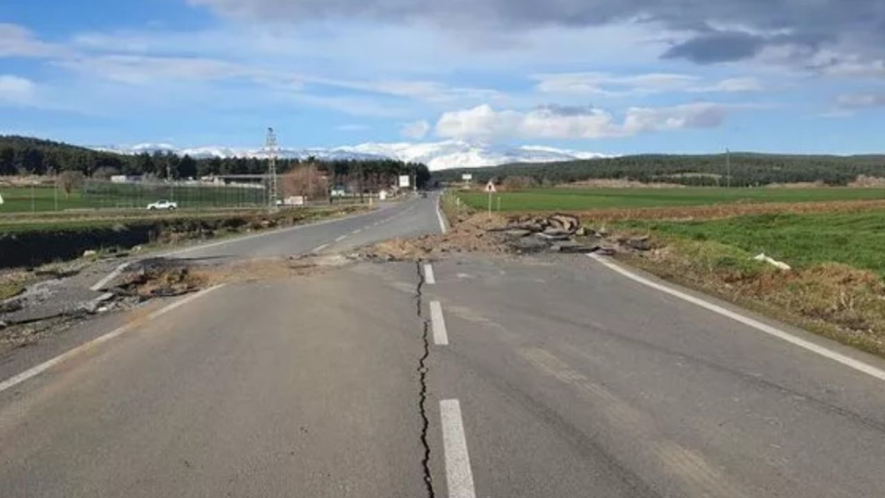 Deprem uzmanı bilim adamları açıkladı! Kahramanmaraş'ta fayın yeryüzünü kestiği yer tespit edildi