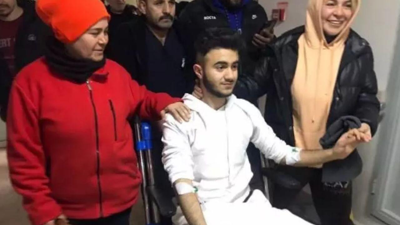 17 yaşındaki Adnan enkaz altındaki 94 saati anlattı