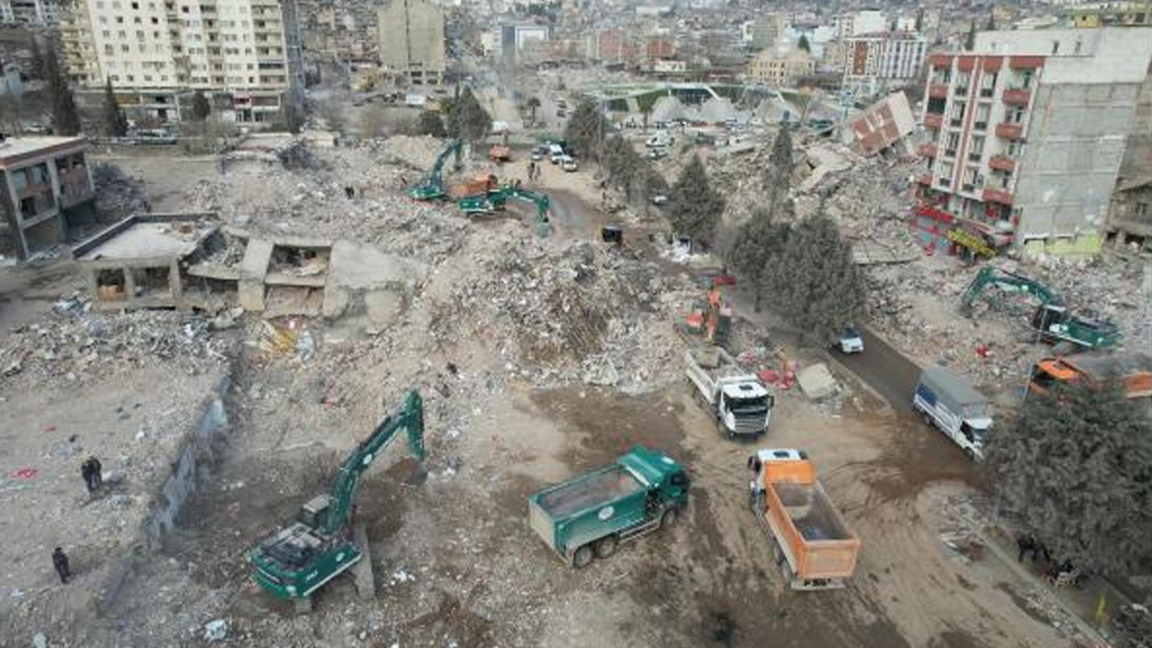 Kahramanmaraş’taki enkaz 1,5 ayda kaldırılacak