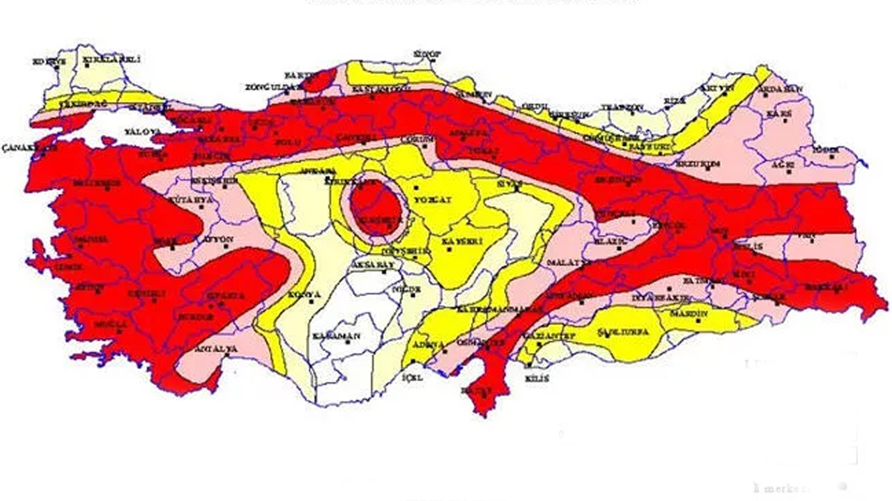 Türkiye diri fay haritası açıklandı: 45 il 110 ilçe fay üzerinde!