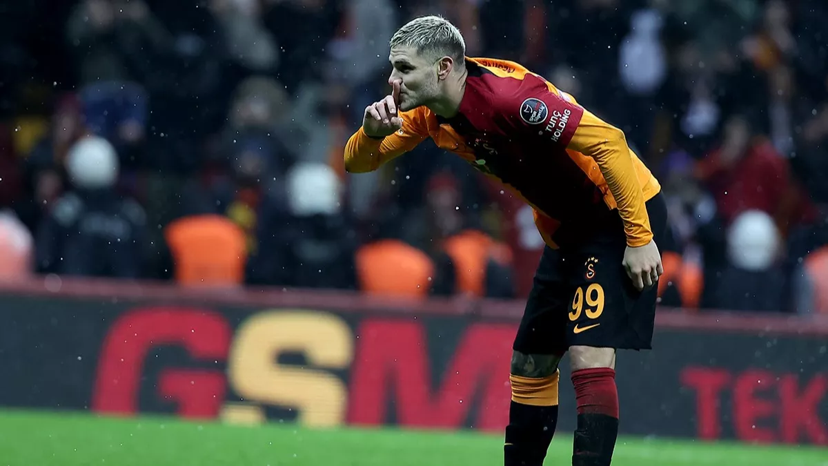 Galatasaray'a kötü haber! Mauro Icardi için PSG ile görüştüler