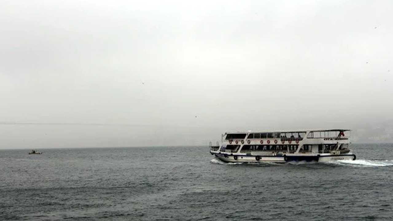 İstanbul Boğazı sis nedeniyle transit gemi geçişlerine kapatıldı