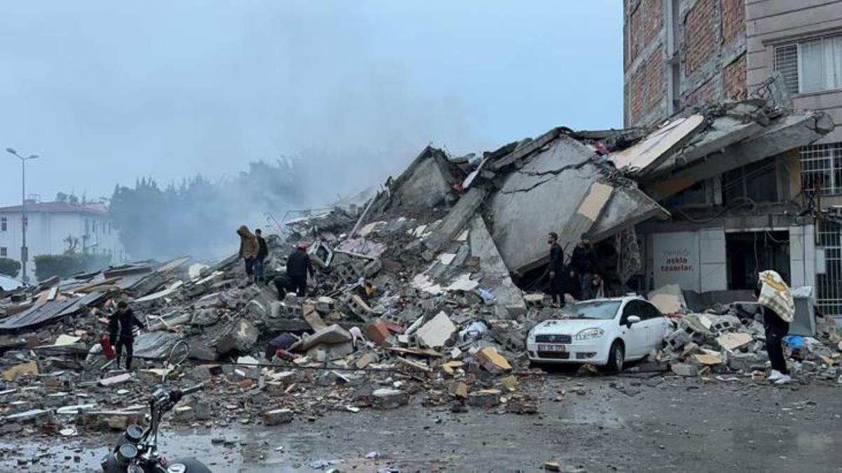 Son Dakika: Deprem nedeniyle Türkiye'deki tüm ulusal spor organizasyonları durduruldu