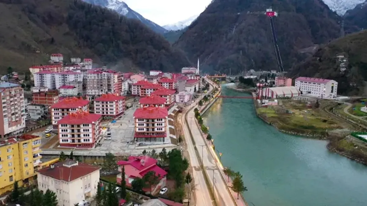 Afetzedelere yeni konutları bir yıl içinde teslim edildi