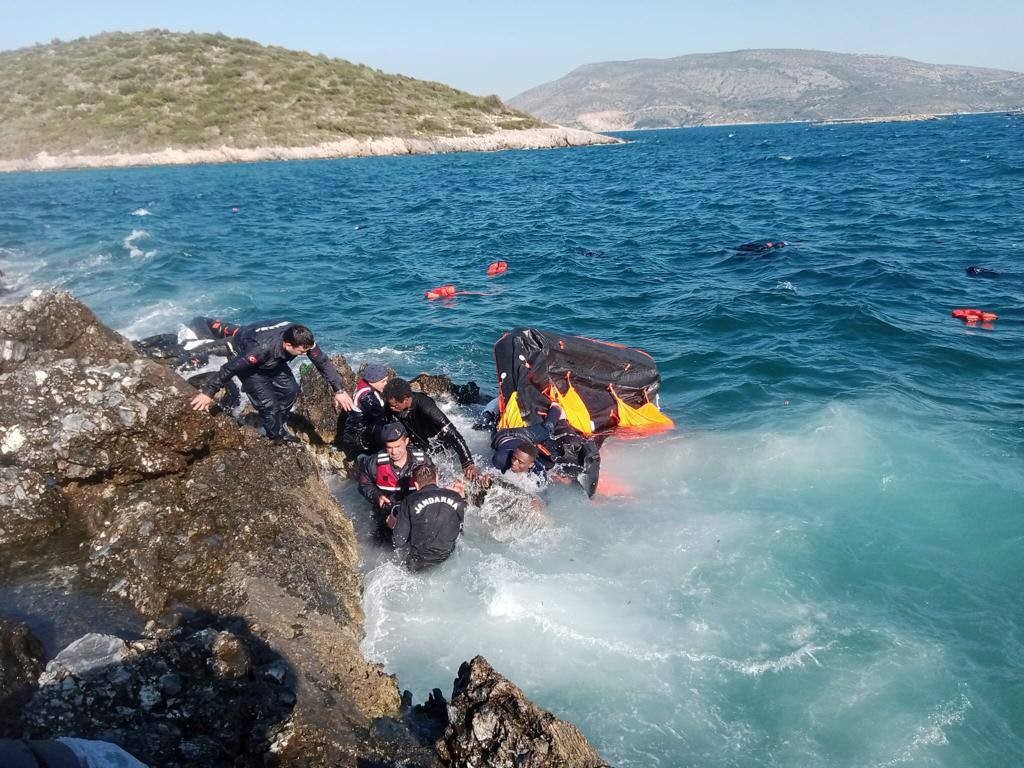 Kuşadası Körfezi'nde can pazarı