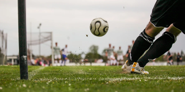 Türkiye'de bulunan Rus futbol kulübüne tepki çeken engelleme