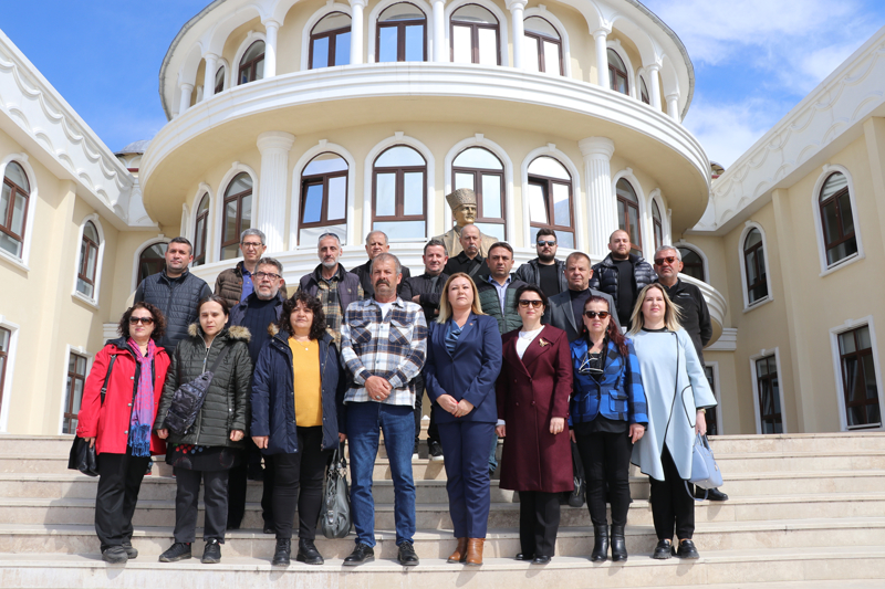 İP'de istifaların arkası kesilmiyor! Meclis'te 2 üyeleri kaldı