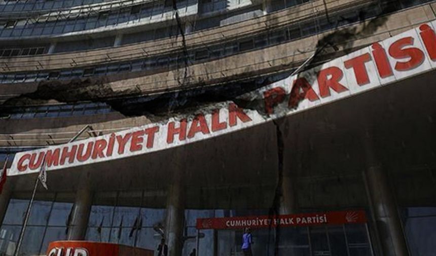 CHP'nin pusulası yönünü şaşırdı! Atatürk düşmanları, PKK ve LGBTİ seviciler listeye girdi