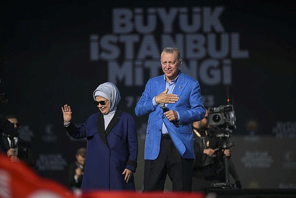 Cumhurbaşkanı Erdoğan'dan Büyük İstanbul Mitingi paylaşımı: 'Türkiye bize emanet' dedik...
