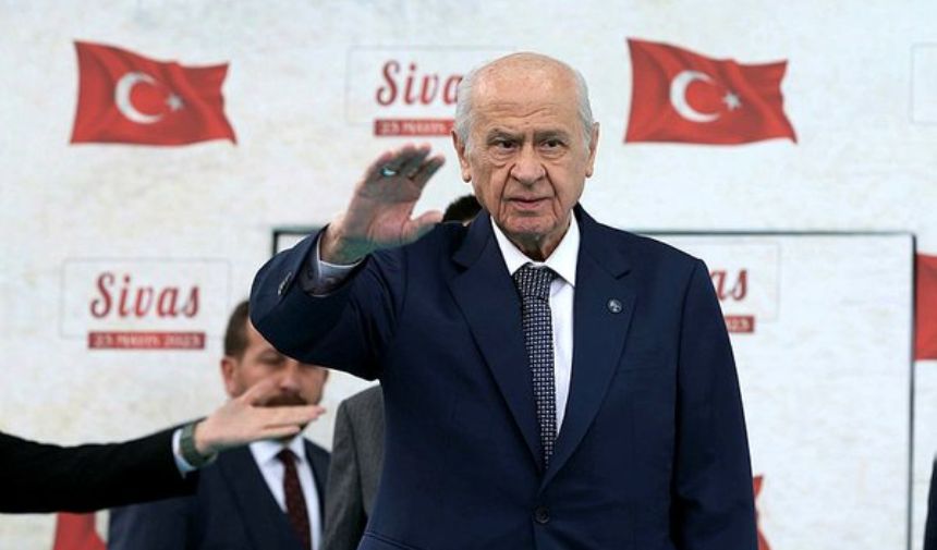 MHP Lideri Bahçeli'den Kılıçdaroğlu'na ''nokta'' tepkisi: Böyle siyaset olmaz