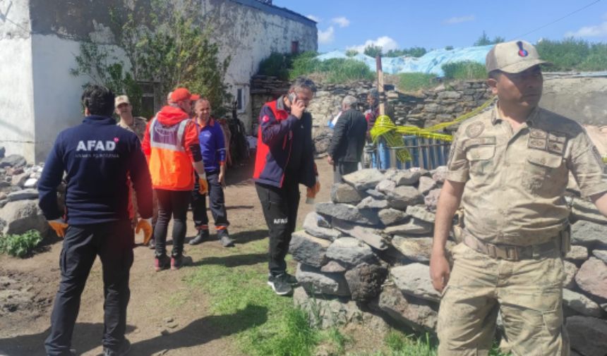 Kars'ta yaşlı çift, girdikleri ahırda hayvanlarıyla birlikte hayatını kaybetti