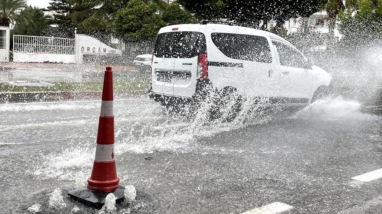 Meteoroloji saat verdi: Kuvvetli yağışa dikkat