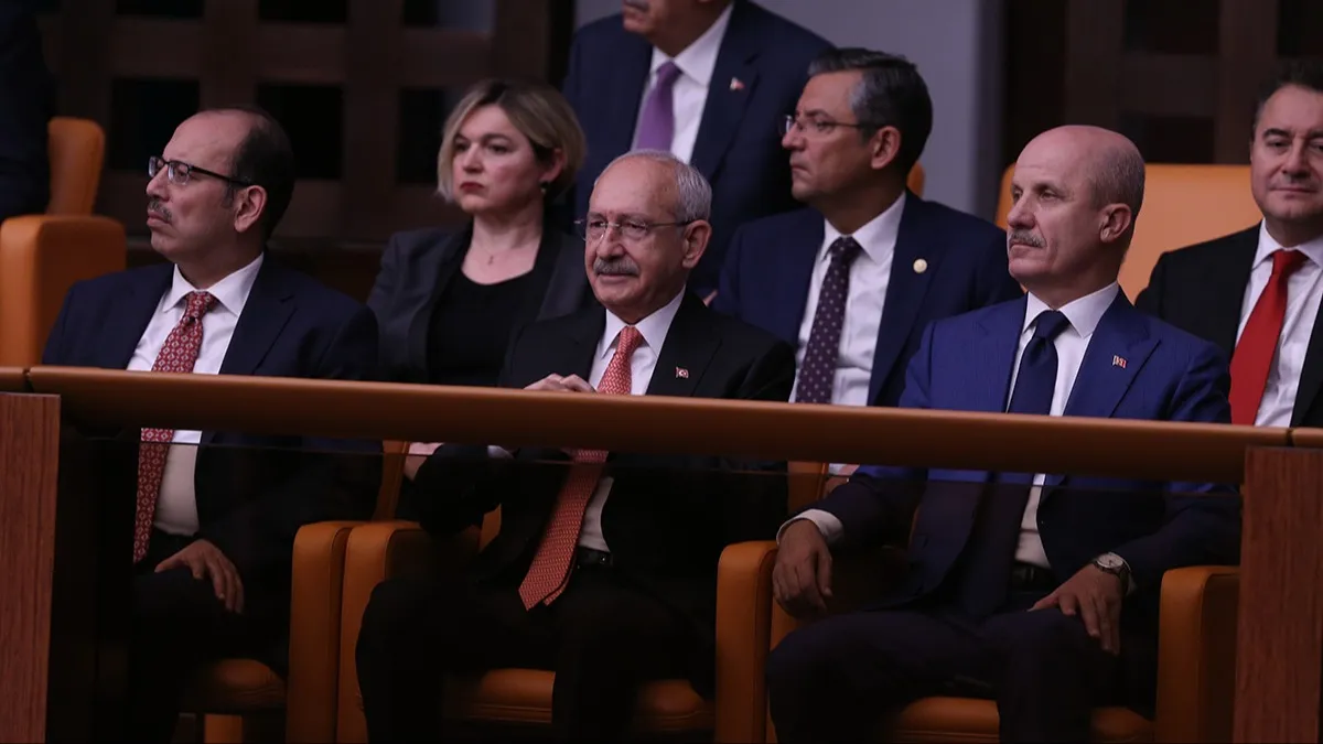 Ayağa kalkmayışına pes dedirten cevap! Sözde demokrat Kılıçdaroğlu milli iradeyi hazmedemedi!