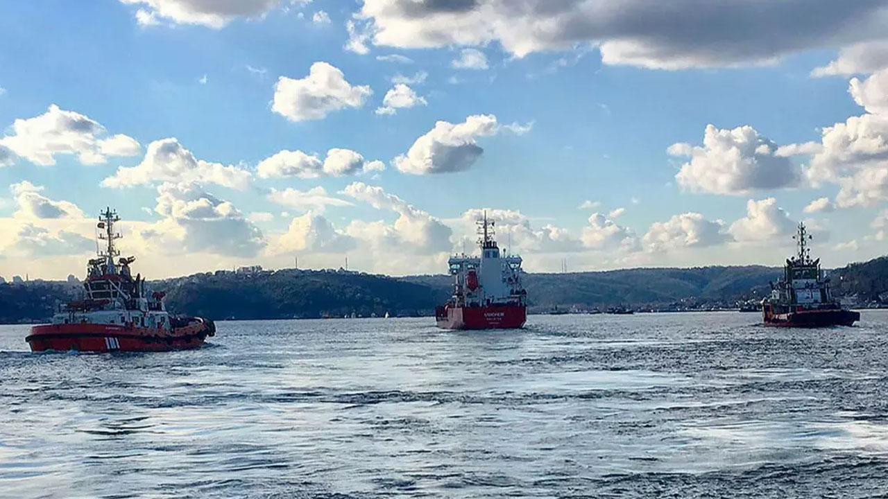 İstanbul Boğazı gemi trafiğine kapatıldı