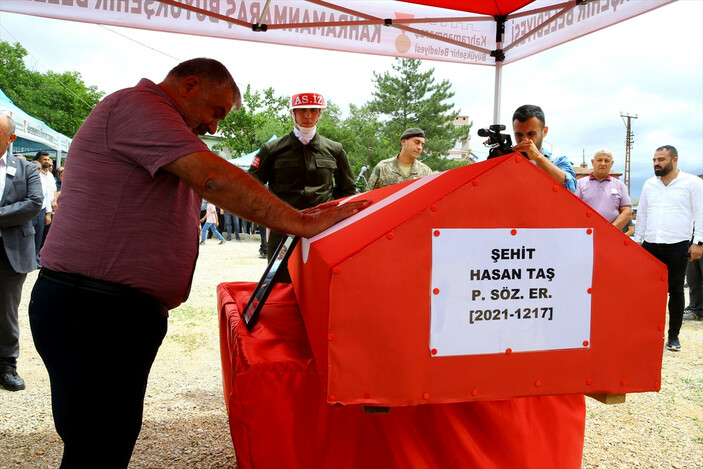 Kahramanmaraşlı şehit Hasan Taş, son yolculuğuna uğurlandı