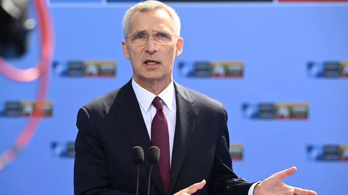 Stoltenberg: Moskova'nın NATO'nun kimin üyesi olacağı konusunda bir kararı olamaz