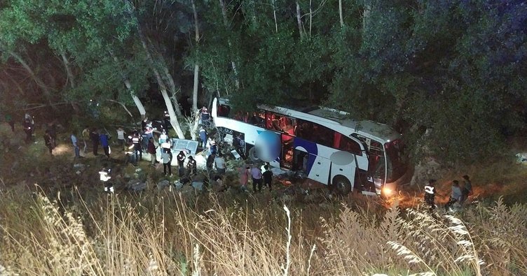 Yozgat'ta yolcu otobüsü şarampole uçtu! 12 ölü, 19 yaralı