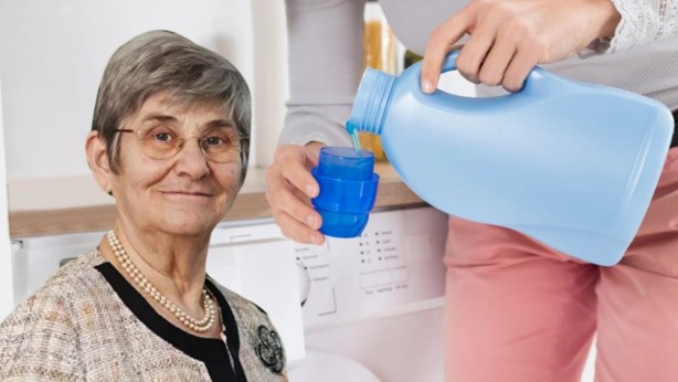 Pahalı deterjanlar artık çöp! Prof. Dr. Canan Karatay'ın formülünü deneyin, doğal ve basit