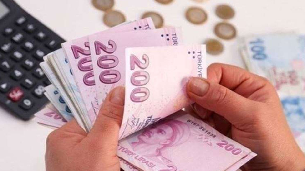 Emekli maaşlarına 3600 ek gösterge etkisi! SGK uzmanı: açıkladı: En az 4500 lira artacak