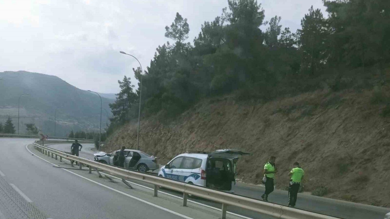 Bilecik’te meydana gelentrafik kazasında 2 kişi yaralandı