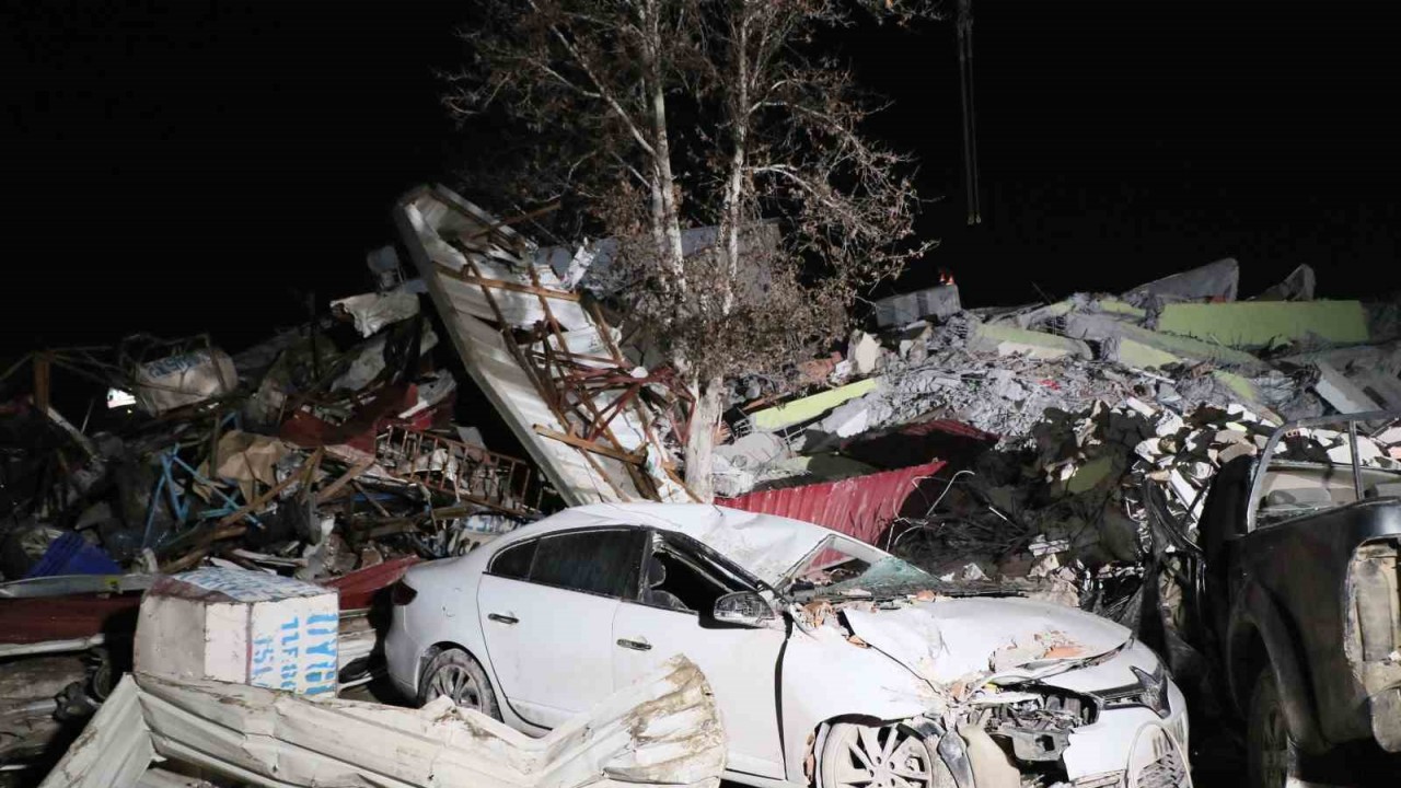 Erzincan 7 büyüklüğünde deprem olması muhtemel iller arasında