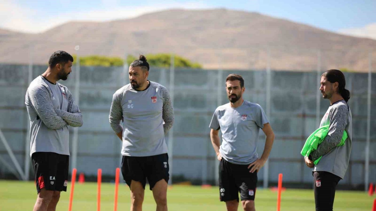 Sivasspor, ara vermedi