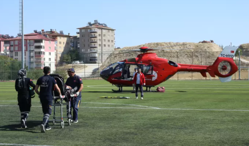 Ambulans helikopter Malatya'da kalp krizi geçiren kişi için havalandı