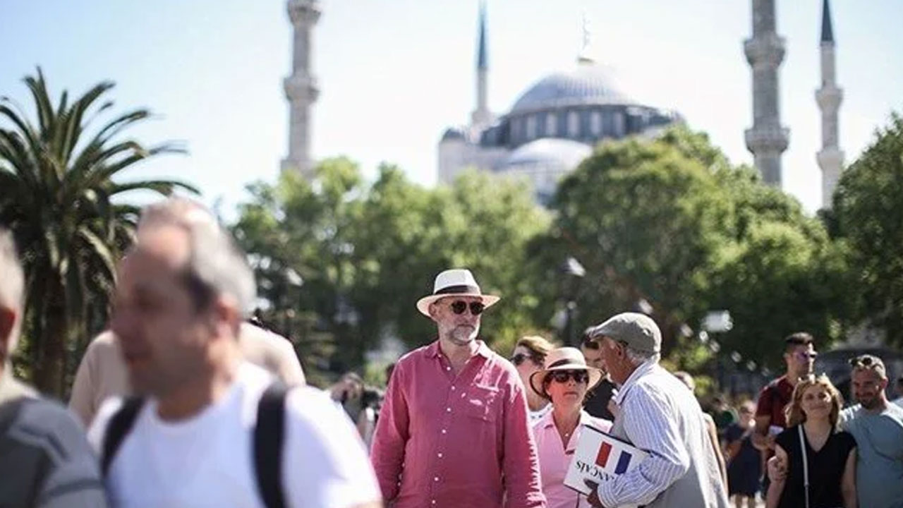 Türkiye turizmde rekora doymuyor: İstanbul'a 8 ayda 11,5 milyon turist