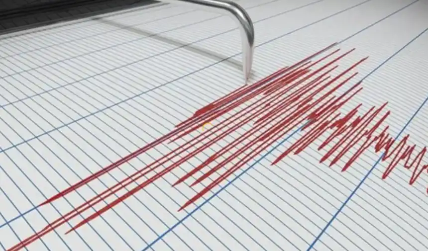 Antalya'da deprem oldu