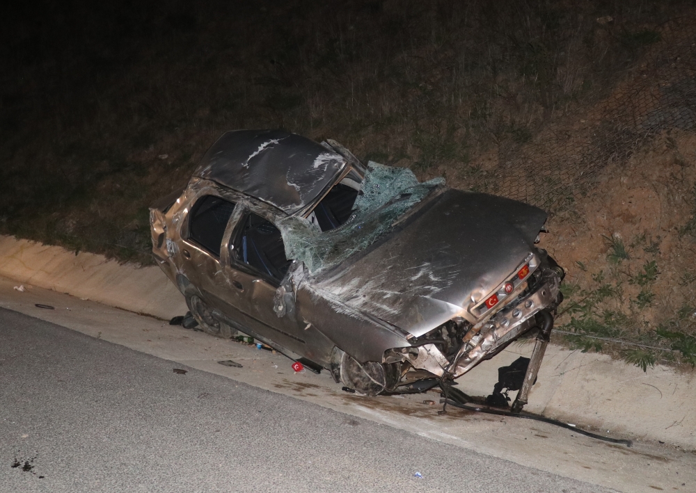 Kuzey Marmara Otoyolu'ndaki kazada 2 kişi öldü, 1 kişi yaralandı