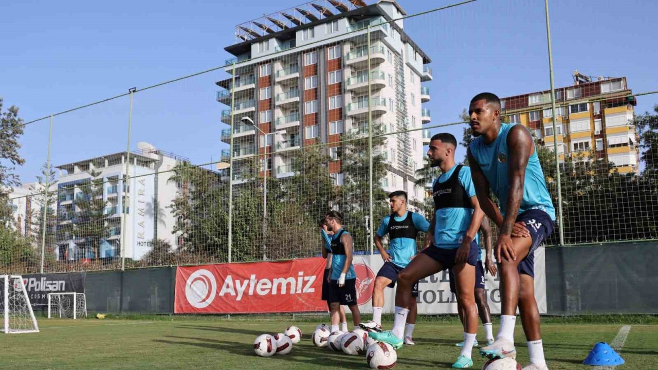 Corendon Alanyaspor’da kupa mesaisi başladı