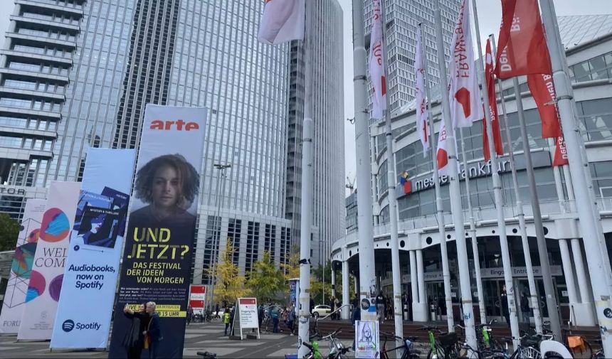 Almanya'dan ikiyüzlü tavır! Filistinli kadın yazarın ödül töreni ertelendi