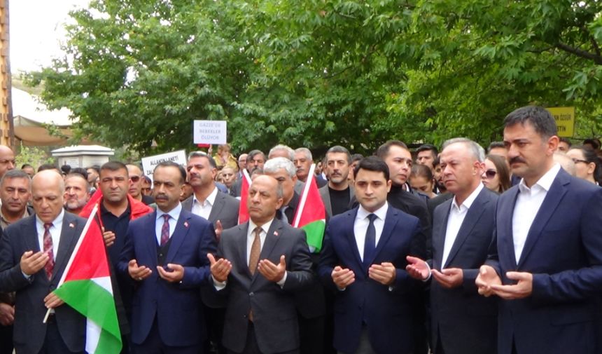 Tunceli'de cemevinden Filistin'e destek, İsrail'e protesto