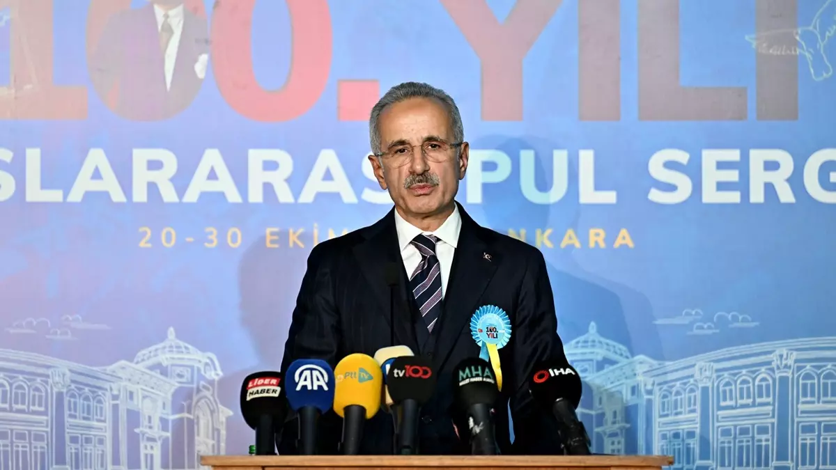 Bakan Uraloğlu: el-Ehli Baptist Hastanesi için yeni bir pul daha tasarlıyoruz