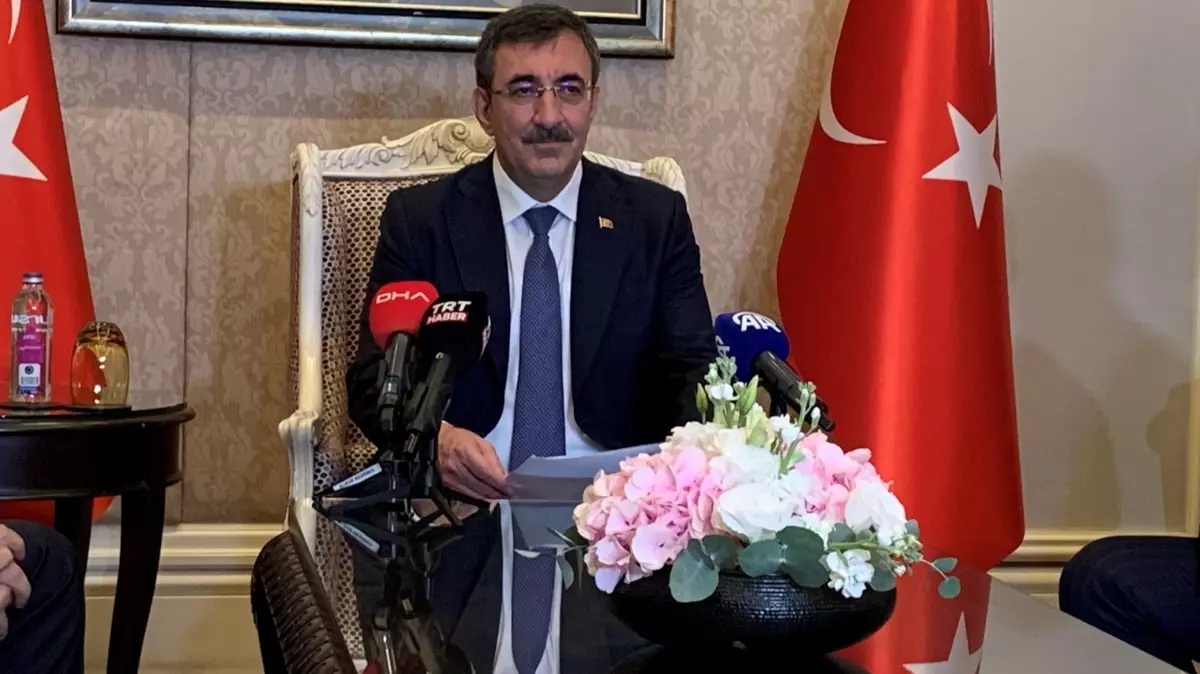 Cumhurbaşkanı Yardımcısı Yılmaz: Konuşmacıların temsil ettikleri fonların toplam tutarı 200 milyar doların üzerinde