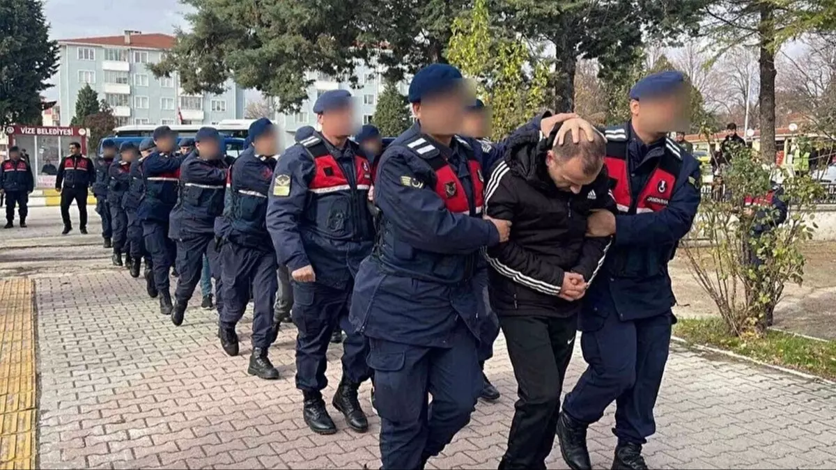 Kırklareli'nde terör operasyonu: 26 gözaltı