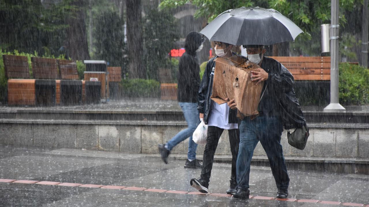 Meteoroloji 4 ili uyardı: Sağanak bekleniyor