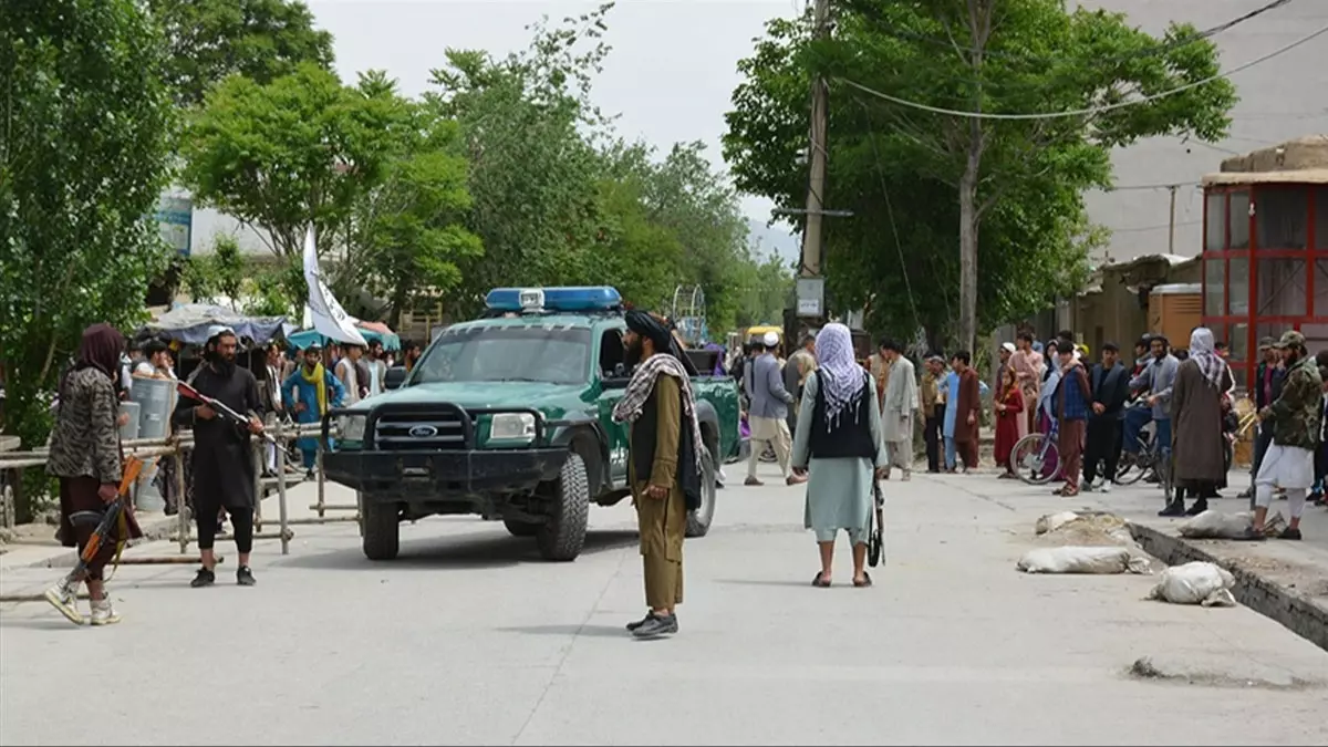 Afganistan'daki bombalı saldırıyı DEAŞ üstlendi