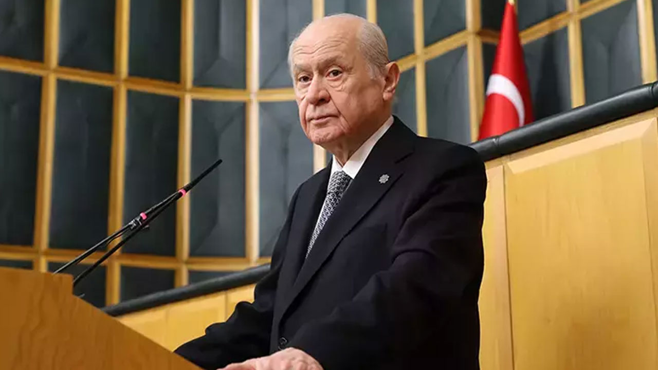 MHP Genel Başkanı Devlet Bahçeli: Öğretmenlerin hepsi kadroya geçirilmelidir