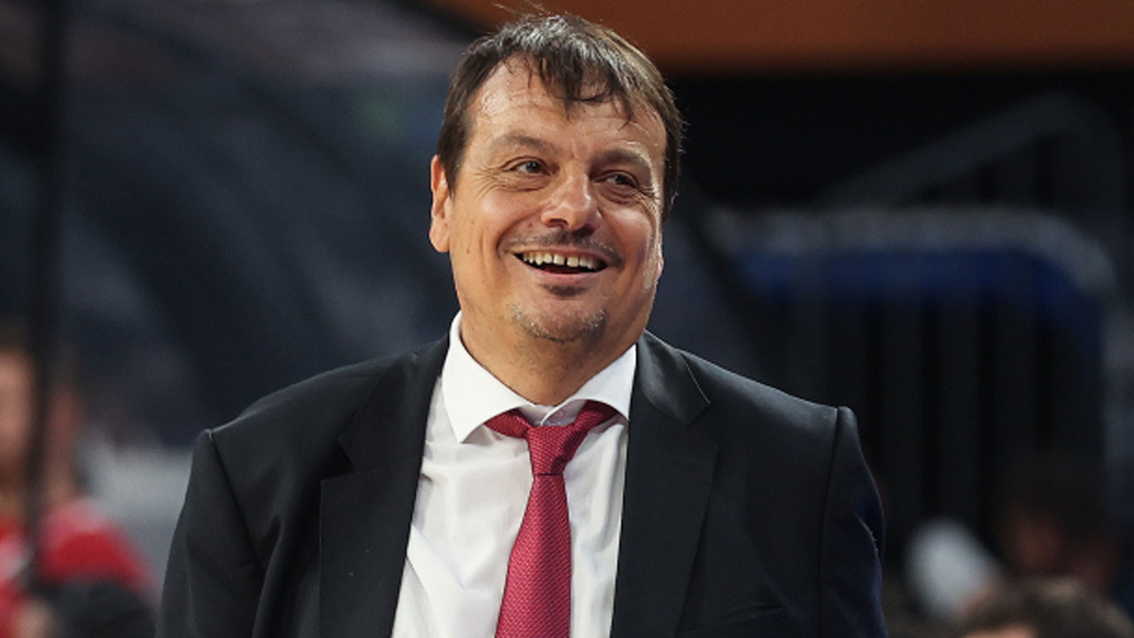 Ergin Ataman'dan tarihi başarı