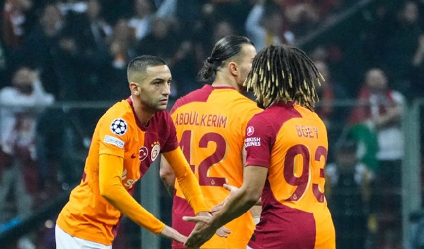 Aslanlar gibi mücadele! ManU kaçtı, Galatasaray Ziyech'le yakaladı